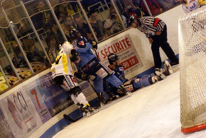 Angers  2 - 4 Rouen