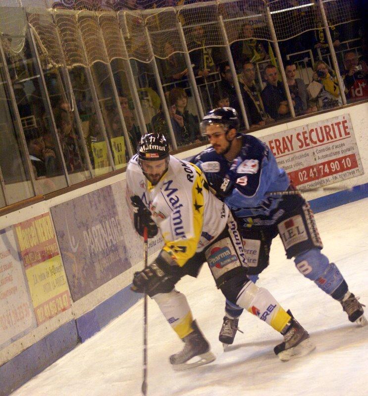 Angers  2 - 4 Rouen