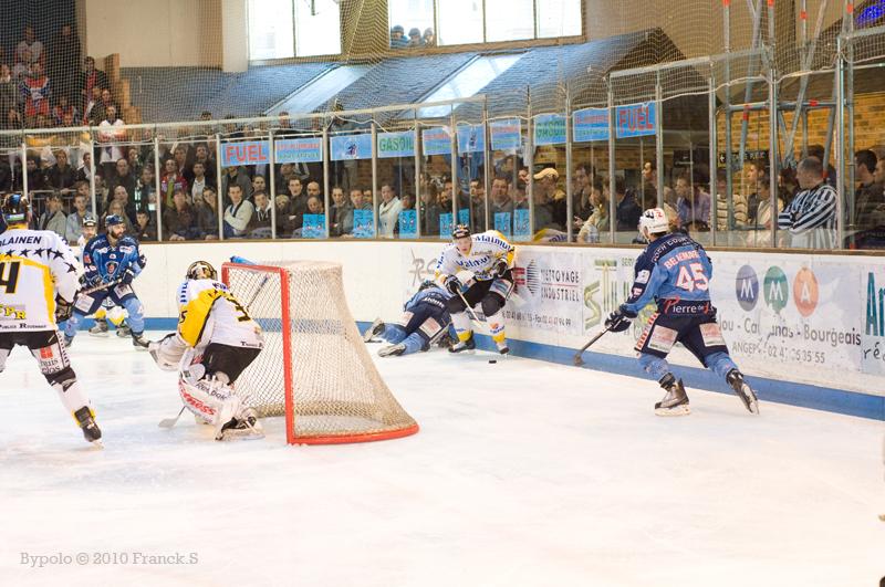 Angers  1 - 6 Rouen