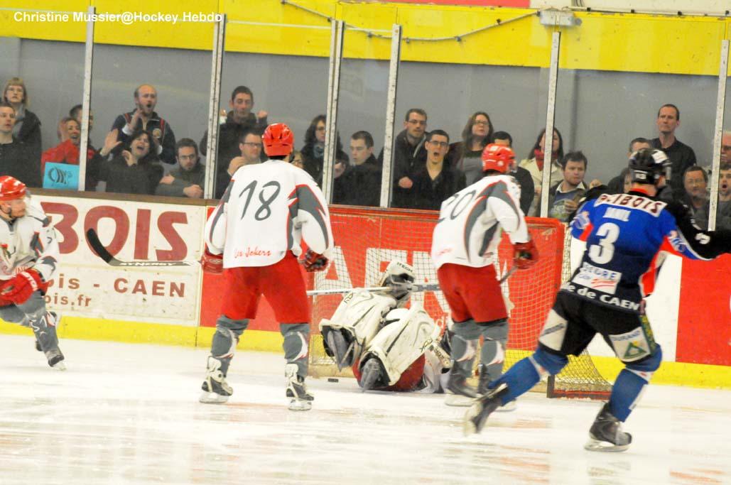Caen  7 - 2 Cergy-Pontoise