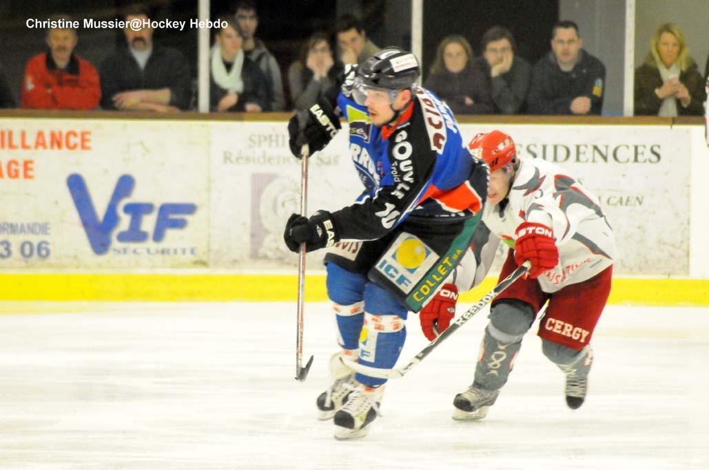 Caen  7 - 2 Cergy-Pontoise
