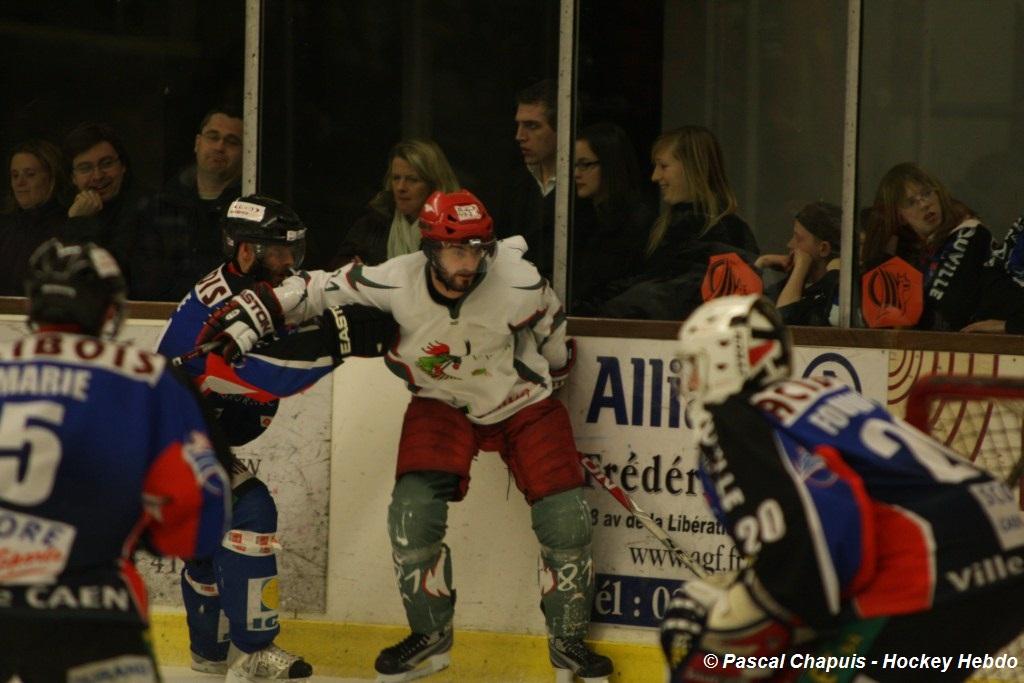 Caen  7 - 2 Cergy-Pontoise