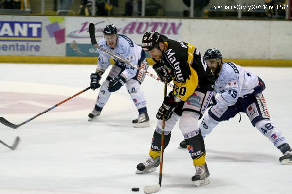 Rouen 4 - 2 Angers 