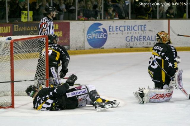 Photo hockey match Rouen - Angers  le 13/04/2010