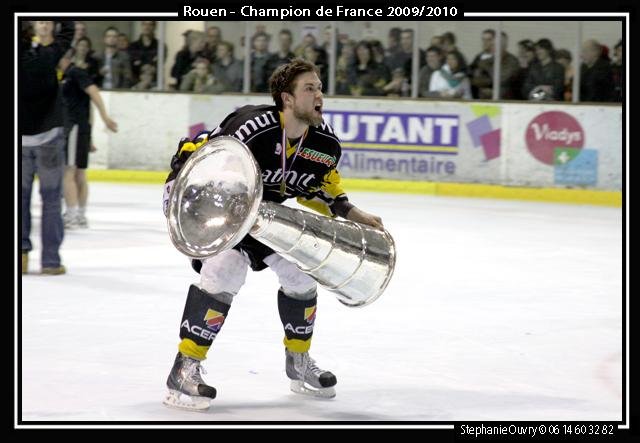 Photo hockey match Rouen - Angers  le 13/04/2010