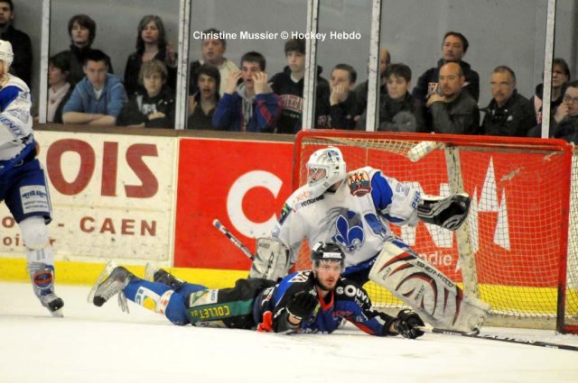 Photo hockey match Caen  - Reims le 18/04/2010