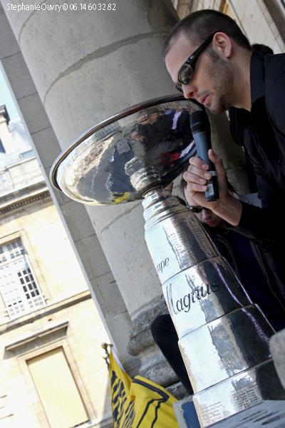 Les Rouennais fêtent leurs héros — Reportage