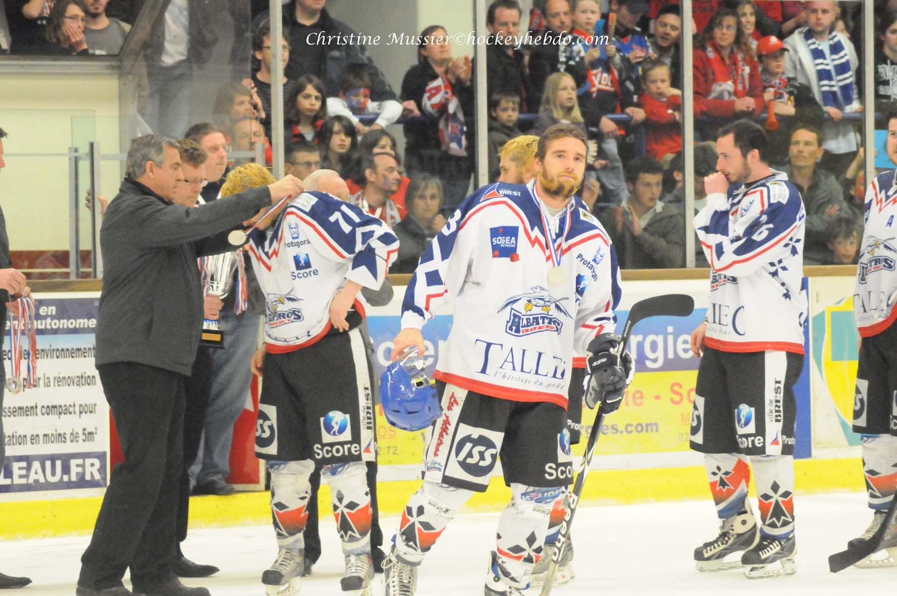 Caen  3 - 2 Brest 