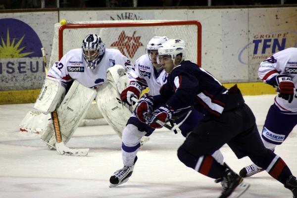 Hockey : France - USA / Une bonne mise en jambes — Reportage