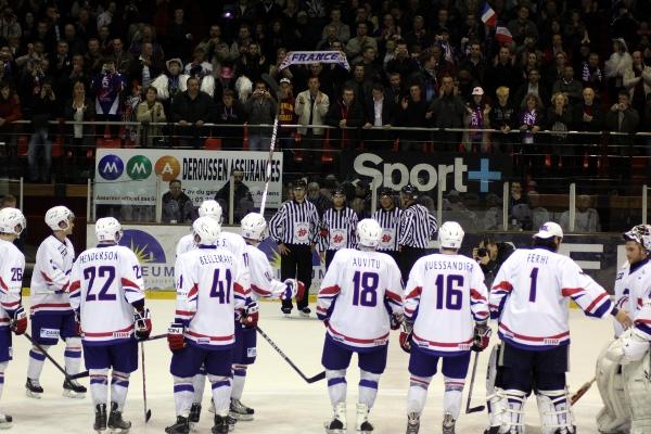 Hockey : France - USA / Une bonne mise en jambes — Reportage