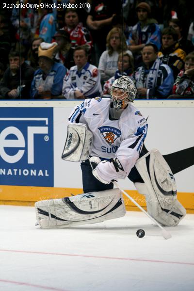 Hockey Mondial 10 : Ca passe au rouge — Reportage