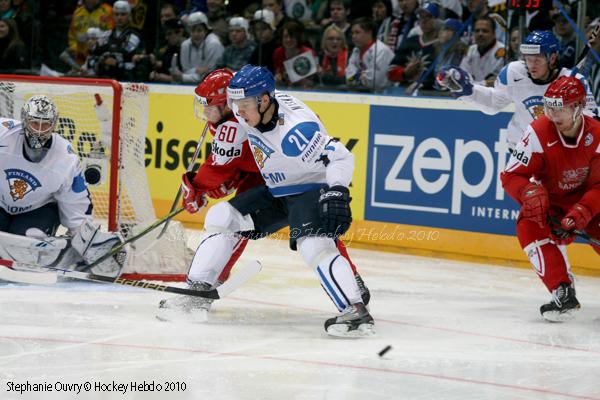 Hockey Mondial 10 : Ca passe au rouge — Reportage