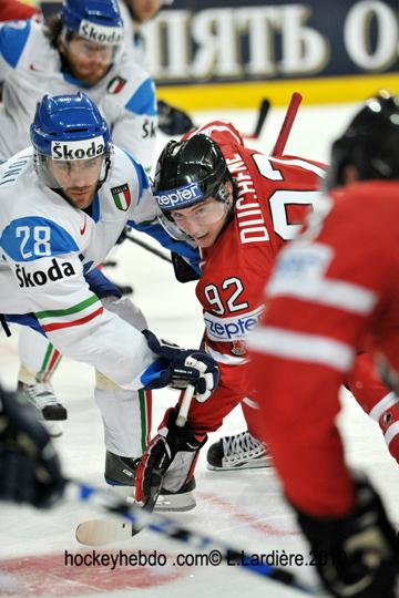 Hockey Mondial 10 : Le Canada facile — Reportage