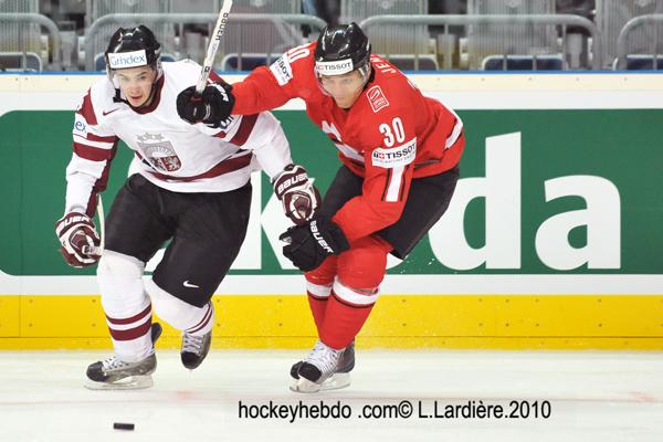 Hockey Mondial 10 : La Suisse se fait peur — Reportage