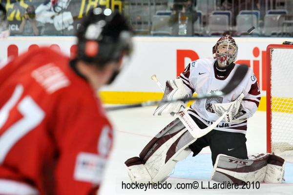 Hockey Mondial 10 : La Suisse se fait peur — Reportage