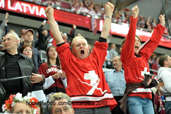 Hockey Mondial 10 : La Suisse se fait peur — Reportage
