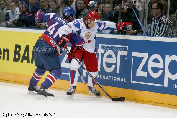 Hockey Mondial 10 : Davaï, Davaï — Reportage