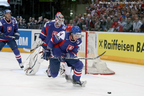Hockey Mondial 10 : Davaï, Davaï — Reportage