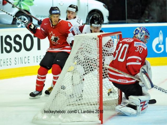 Photo hockey reportage Hockey mondial 10: Le Canada s'envole
