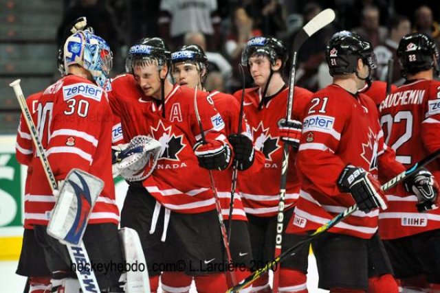 Photo hockey reportage Hockey mondial 10: Le Canada s'envole