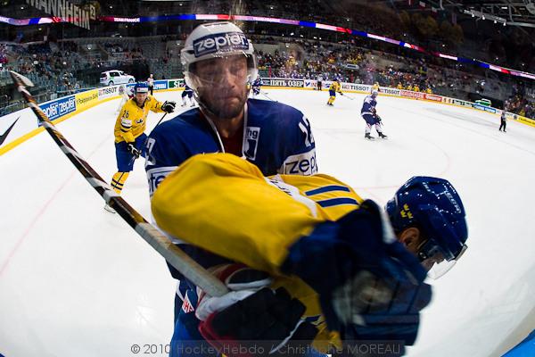 Hockey mondial 10: Les Bleus impressionnent — Reportage