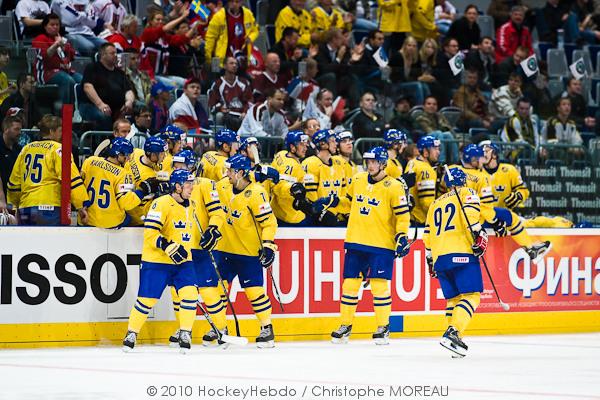 Hockey mondial 10: Les Bleus impressionnent — Reportage