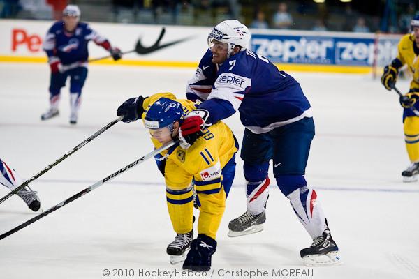 Hockey mondial 10: Les Bleus impressionnent — Reportage