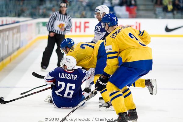 Hockey mondial 10: Les Bleus impressionnent — Reportage