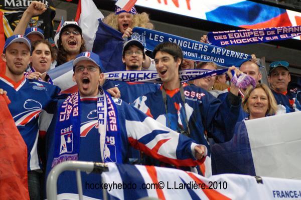 Hockey mondial 10: Les Bleus impressionnent — Reportage