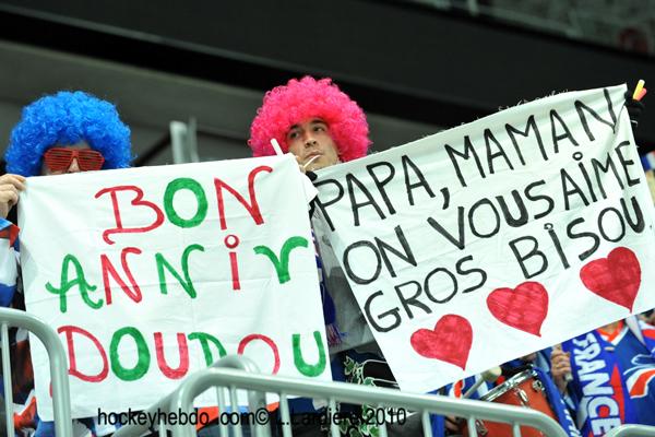 Hockey mondial 10: Les Bleus impressionnent — Reportage