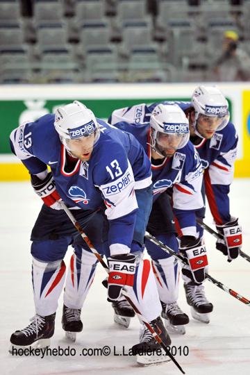 Hockey mondial 10: Les Bleus impressionnent — Reportage