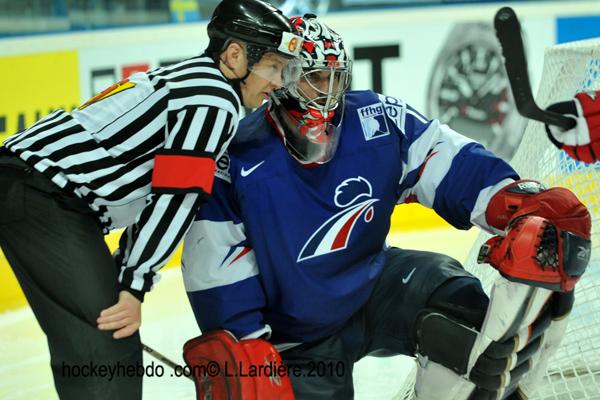 Hockey mondial 10: Les Bleus impressionnent — Reportage