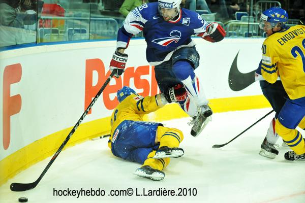 Hockey mondial 10: Les Bleus impressionnent — Reportage