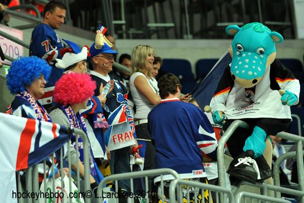 Hockey mondial 10: Les Bleus impressionnent — Reportage