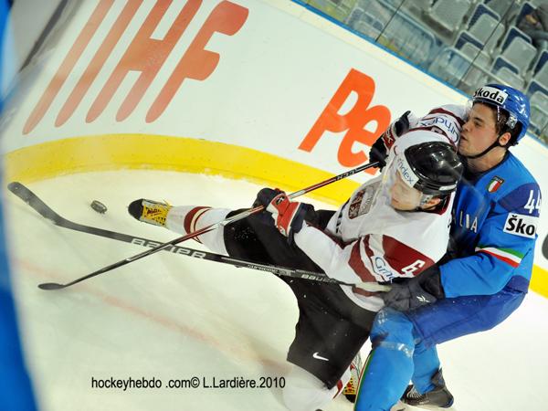Hockey mondial 10: L'Italie ne passe pas — Reportage