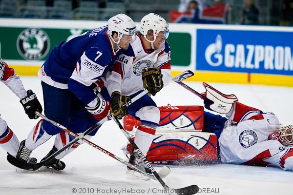 Hockey mondial 10: La France battue — Reportage