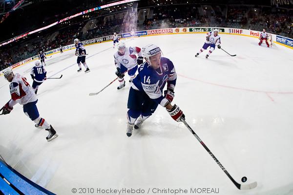 Hockey mondial 10: La France battue — Reportage