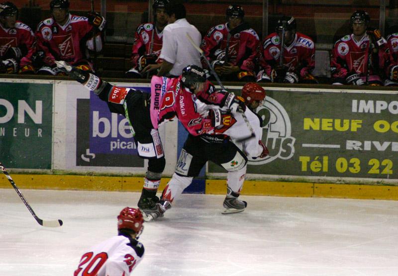 Amiens  8 - 4 Neuilly/Marne