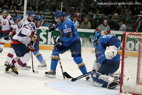 Hockey Mondial 10 : La Russie en force — Reportage