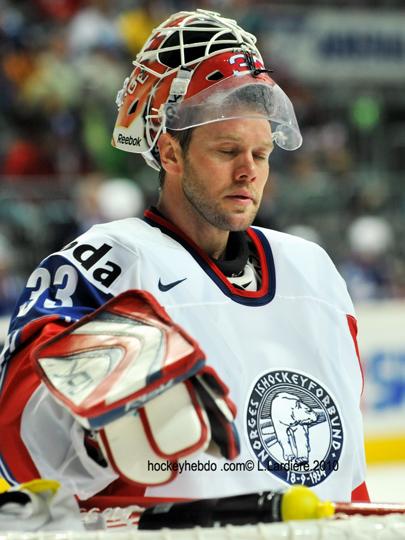 Hockey mondial 10: La France battue — Reportage