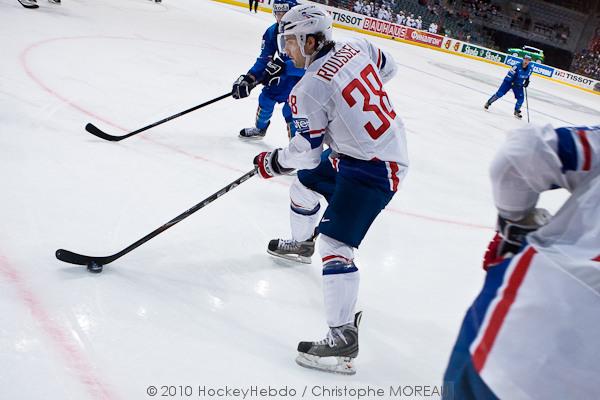 Hockey Mondial 10: La France bat l'Italie — Reportage