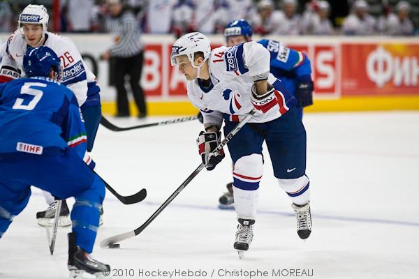 Hockey Mondial 10: La France bat l'Italie — Reportage