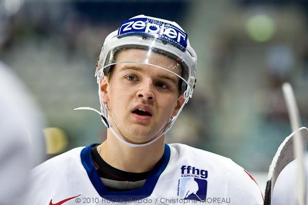 Hockey Mondial 10: La France bat l'Italie — Reportage
