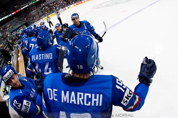 Hockey Mondial 10: La France bat l'Italie — Reportage