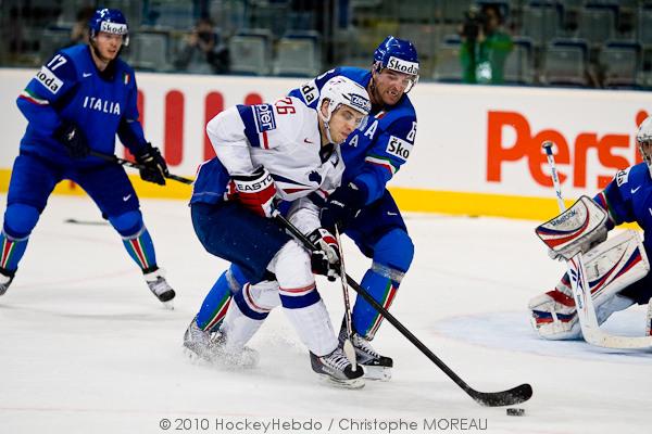 Hockey Mondial 10: La France bat l'Italie — Reportage