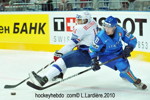 Hockey Mondial 10: La France bat l'Italie — Reportage