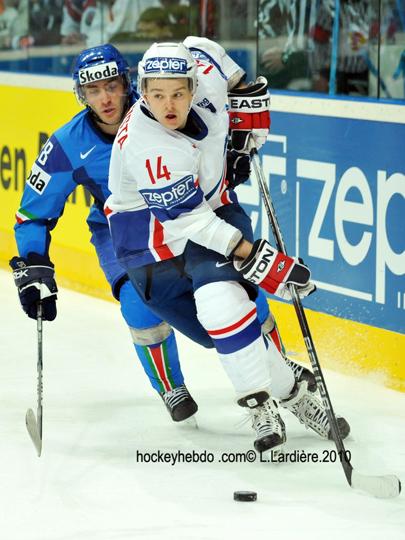 Hockey Mondial 10: La France bat l'Italie — Reportage