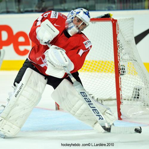 Hockey mondial 10: La Suisse invaincue — Reportage