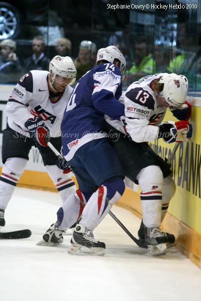 Hockey Mondial 10 : Pas si mal la France — Reportage