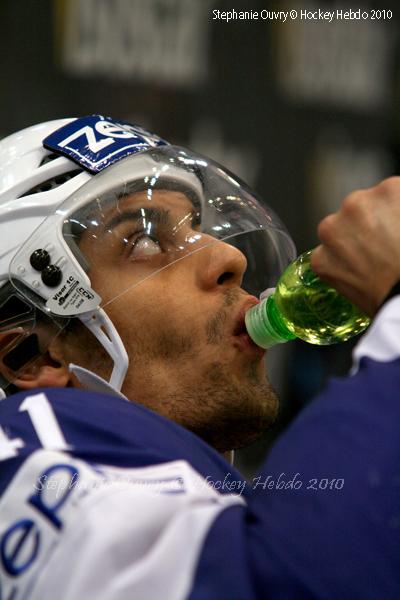Hockey Mondial 10 : Pas si mal la France — Reportage
